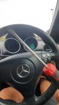 Mercedes SLK R171 Speedometer/instrument cluster removal