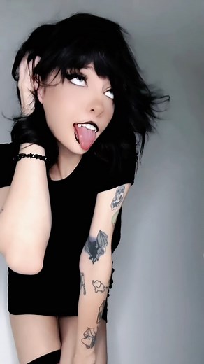 Bella on Instagram: "Ya know ? 😈 • • #mavis #maviscosplay #mavisdracula #mavisdraculacosplay #hoteltransylvania #hoteltransylvaniacosplay #hoteltransylvania3 #hoteltransilvania #grunge #egirl #emogirl #cosplay #cosplaygirl #cosplayer #tiktokgirl #twitchstreamer #twitchgirl #kawaii #legs #tallgirl #gothgirl #anime #grungefashion #girlswithpiercings #scenegirl #goth #emo #scene"