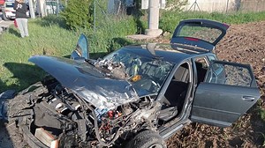 Scontro frontale tra auto: feriti in modo grave i due conducenti