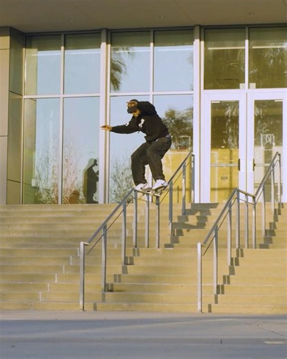 🔋 Alexis Ramirez powers through a double kink smith grind