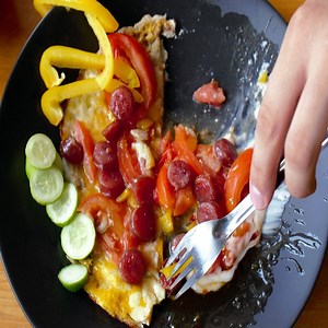 129K views · 130 reactions | Not sure how to start KETO? Rule #1: You need to eat based on your own body to see results. It's not as difficult as you think... Complete this macro quiz to calculate exactly what YOUR body needs. | MacroFare | Facebook