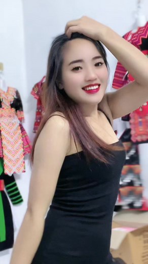 Saib zoo zoo ov | Giàng Thị Lina