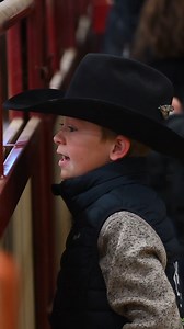 It's Open Finals day at The Winter Bash. We are getting ready to try and out cheer Carter as Kenny prepares to walk to the herd 📣 OPEN DERBY FINALS 𝗚𝗲𝘁 𝗨𝗺 𝗧𝗮𝗹𝗸𝗶𝗻 ᴏᴡɴᴇᴅ ʙʏ ʀᴏʙᴇʀᴛ ᴛʀᴇɢᴇᴍʙᴀ OPEN 5/6 FINALS 𝗟𝗕𝗥 𝗛𝗮𝗻𝗴𝗲𝗺 ᴏᴡɴᴇᴅ ʙʏ ꜱᴏʟᴏ ꜱᴇʟᴇᴄᴛ ʜᴏʀꜱᴇꜱ 𝗥𝗲𝘆 𝗗𝘂𝗱𝗲 ᴏᴡɴᴇᴅ ʙʏ ʀᴇɴᴀᴛᴏ ᴇ ʀᴇᴢᴇɴᴅᴇ ʙᴀʀʙᴏꜱᴀ #kennyplattcuttinghorses #rhfeeds #haychix #mvp #ncha #classicequine #jwbrookscustomhats #2lcustomtrucks #kenzingtonmedia 🎥 @emily_coffeen_photography | Kenny Platt Cutting Horses