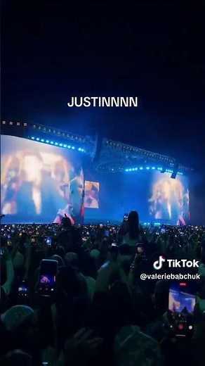 JUSTIN BIEBER – BEAUTY AND A BEAT AT COACHELLA