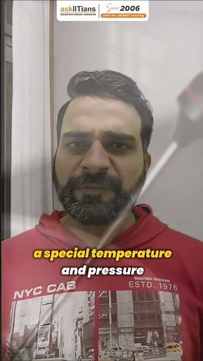 Water Can Boil AND Freeze at the Same Time?! 🤯 (Triple Point Explained)