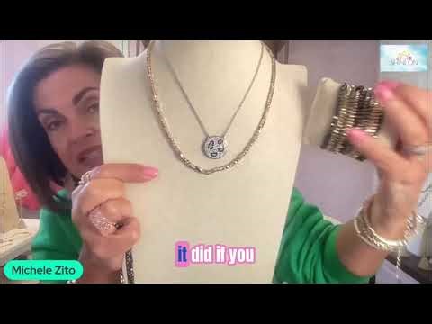 How to Style Mixed Metal Jewelry