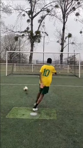 Football skill tutorial⚽🔥 💯#football #skills#footballskills