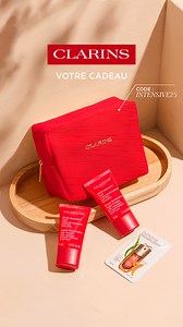 Clarins vous offre la trousse et les essentiels beauté de votre choix, dès 90€ sur clarins.com. * | Clarins