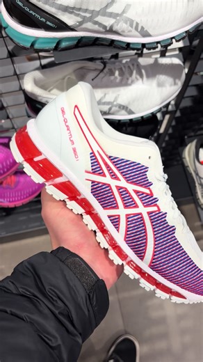 Asics Gel Quantum 360 CM Review: Blazing Coral vs. Aquarium Blue