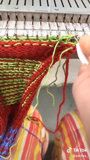 Casting off a Knit machine #knit #textiles #knitmachine