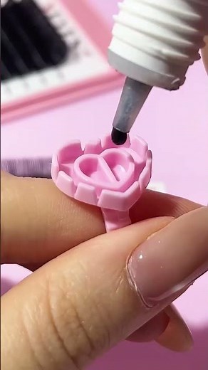 What makes lashing so calming