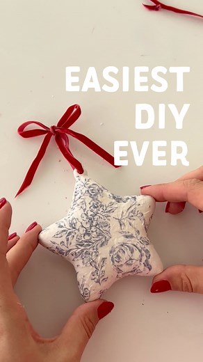 31K views · 189 reactions | Real question tho: do you say "MOD podge", or "MODGE podge"? 樂 Either way... save this for your holiday craft list this year  (The full tutorial for this is on my YouTube if you want more guidance!) | The Happy Ever Crafter | Facebook