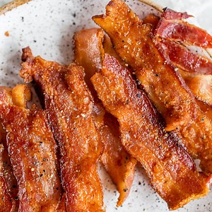 13K views · 88 reactions | RECIPE: https://www.wellplated.com/air-fryer-bacon/ Here's your guide to the BEST air fryer bacon! Tricks for how to cook it, avoid bacon smoke, and create the most perfect bacon you've ever had! | Well Plated | Facebook