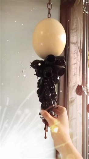 #ostrich #egg #artwork #glass #flameworking #lampworking #art #artist #artistlife #nature #boro #glassartist #glassart #artistsoftiktok #inmystudio