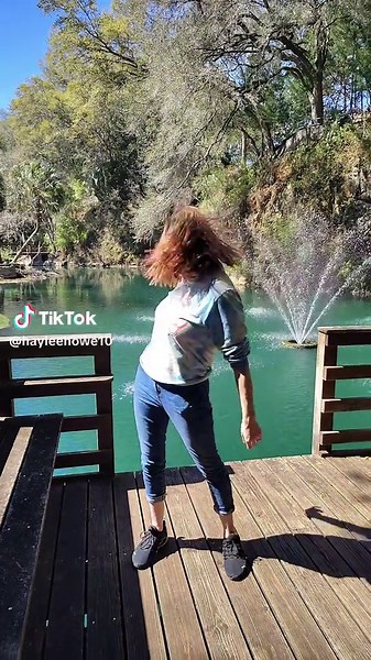 Stunning Water Fountain Dance Performance