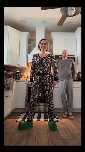 24K views · 13K reactions | Go crazy 浪 dc: @chancexchaney #husbandandwife #dance #dancechallenge #superfreak #marriedlife | Shawna Sidebottom | Facebook