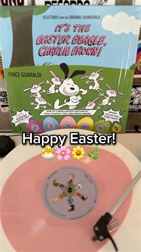 It’s the Easter Beagle, Charlie Brown! 🐣🌼🌿🌸