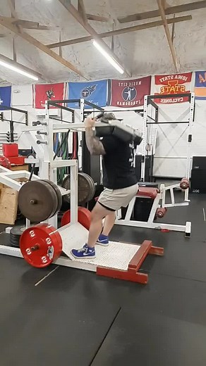 13 exercises with the legend fitness bear squat!