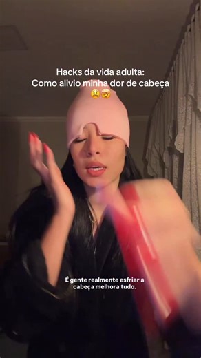 LARÍ RIBEIRO | Deus abençoe quem inventou isso 🤣✨💕🤏🏻 Quem quiser o link da touquinha, comenta “EU QUERO” que te mando 🫂 #dor #dordecabeça | Instagram