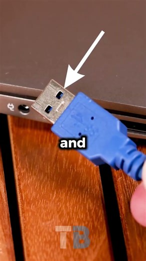 Why older USB cables only work if you plug them in one way? #shorts