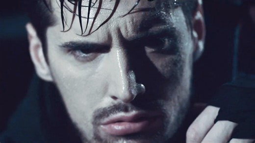 克罗地亚/斯洛文尼亚大提琴双人组2CELLOS新单Eye Of The Tiger官方MV