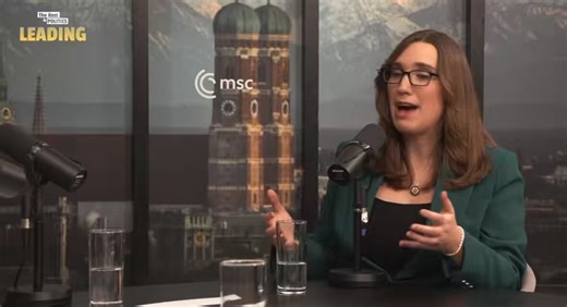 More of the all male conversation of @RoryStewartUK @campbellclaret @SarahEMcBride where McBride argues some men would be uncomfortable with him in men’s loos while Campbell nods along like a lapdogWhy aren’t men sorting the issue of male on male violence?Women are not shields