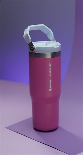 ¡El nuevo STANLEY STARBUCKS que estabas esperando! Tu puedes ser el primero en tenerlo. Encuéntralo este 23 y 24 de abril en nuestra venta exclusiva para miembros Rewards. Te esperamos en tu tienda favorita.💚✨ Venta exclusiva de tumbler SKU 11162631 únicamente para miembros Starbucks Rewards. Válido el 23 y 24 de abril de 2025. Válido para miembros que estén registrados en el programa Starbucks Rewards en Perú. No válido para canje con estrellas Rewards. Válido para compras realizadas con Starb