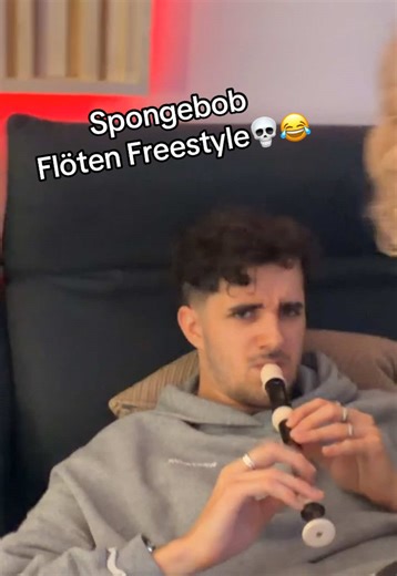 SpongeBob Flöten Freestyle: Lustige Momente mit Sandy