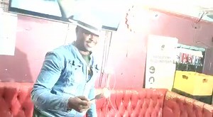 My Karatina Fans Suprise me With Ugali cake @Vinatage Lounge🎉🎉🎉🎉🎉🧨🧨 am So Happy😍😍😍😍https://youtu.be/OVP1W1-GtPU | Katempa