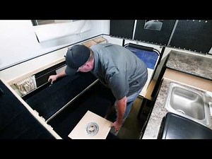 Seating & Tables Review l Four Wheel Campers