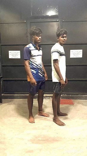 Difficult Street fight👊🏻 . . #virlreels#boxing#karate#kungfu#streetfightselfdefence##bodybuilding #bodybuilders #hanyrambod #mrolympia #legday #gymmotivation #workout #strongman #brianshaw #bodybuilders #powerlifting #bodybuilding #ronniecoleman #mrolympia #bodybuilders #gym #fitness #trindingsong #reels #gymmotivation #gymlifestyle #bodybuilders #virlreels #gymnastics #bodybuilding #bodybuildingmotivation #bodybuilders #bodybuilderlife #topbodybuilders #indianbodybuilders #bodybuildinglifesyl