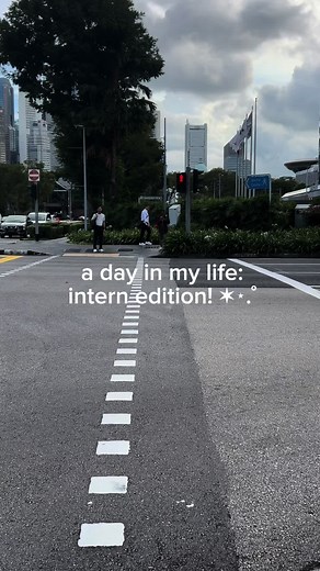 the way all this was filmed like almost 2 weeks ago 😭😭 #fyp #sgtiktok #dayinmylife #internship #vlog
