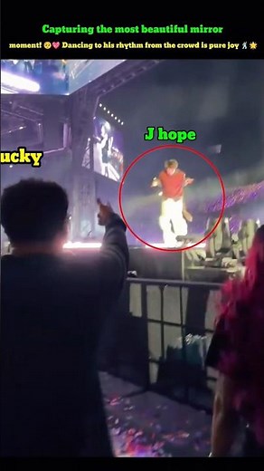 Capturing the most beautiful mirror moment! 🥺💖 Dancing to his rhythm from the crowd is pure joy 🕺🌟