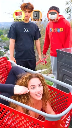 Contortionist vs Box 🎁