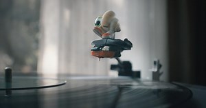 'Marcel the Shell with Shoes On': Jenny Slate Leads New Family Classic (Review)