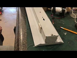 FIX 4 foot LED shop light by ultra performance