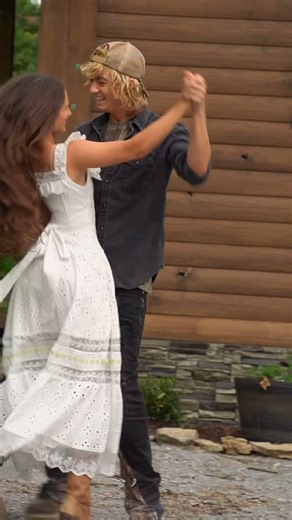 Taylor Demp on Instagram: "dancin’ cause LITTLE SPOUSE DROPS IN ONE WEEK!懶"