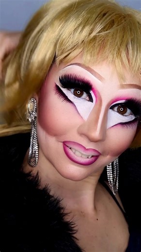 Recreando a la drag queen Trixie Mattel by Victoria Fashionland #vfbl
