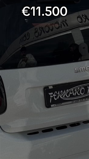 Smart ForTwo 1.0 Anno 2016 Km 105.000 Prezzo 11.500 Tua a soli 115€ al mese Vieni a scoprirla da Ferraro Motors Srl Prenota subito il tuo test drive e portala a casa oggi! Accettiamo permute auto e moto. Prezzo totalmente finanziabile.CON FINANZIAMENTI BY LIGHT e assicurazione free formula full kasko completa) Per info chiamaci o scrivici su whatsapp ai seguenti numeri: Luca 3389167278 Ivan 3274107741 Giancarlo 3406745250 Visita il nostro sito: https://www.ferraromotors.info #perte