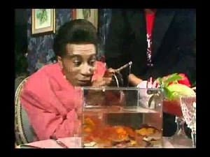Red Dwarf - Cat wants a fishy