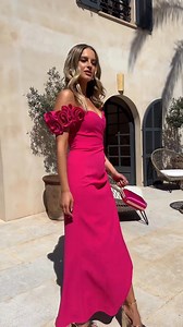 Styl tworzony z pasją – Sukienki Lou to efekt precyzyjnego krawiectwa, wyselekcjonowanych materiałów i polskiej produkcji. Odkryj modę premium, stworzoną dla Ciebie! 🌸✨ | Lou