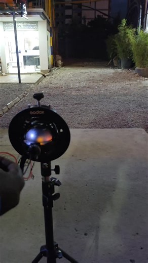 300-meter projections with our new Triple Laser Bi-LED! Turn night into day — unmatched brightness, precision beam, and serious road dominance. 📍 Brite Auto – Ruiru Membly, inside Lapis Auto 📞 0799 622 029 | Brite Automotive Lighting