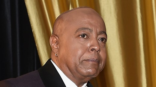 Singer Peabo Bryson Hospitalized After Suffering Heart Attack