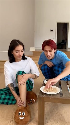What is it 🤢