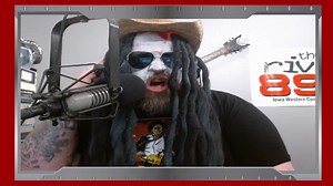 Rob Zombie's cousin Blob Zombie stopped by the Morning Fiasco to perform today. See Rob live August 6th at #RiverRiot! #NelsonsMorningFiasco https://www.ticketmaster.com/event/06005C71BCBF7775 | 89.7 The River