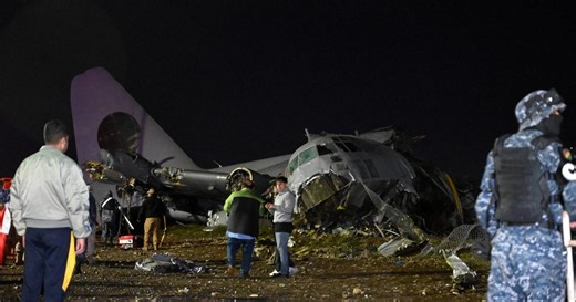 Bolivie : crash d’un avion militaire rempli de billets de banque, au moins 22 morts et des scènes de pillage