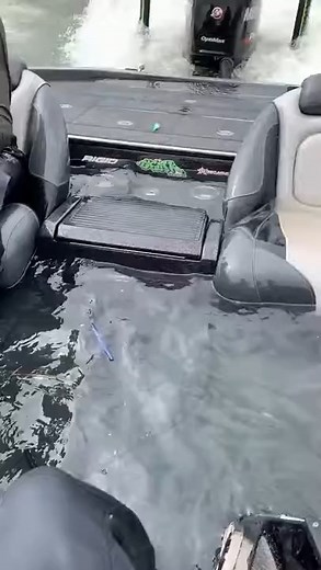 Bass boat forgot the drain plug | TugLife