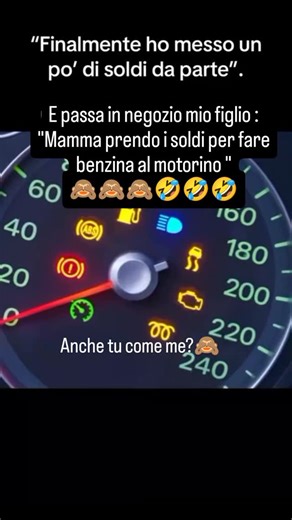 Finalmente riesco a mettere due soldi da parte… …e puntuale come le spie della macchina, arriva mio figlio: Mamma, prendo 20€ che devo fare benzina al motorino!’ E niente… addio risparmi, ciao carburante. Le mamme sanno. 😂🙈 #VitaDaMamma #RisparmiChi? #FigliConIlMotorino #PortafoglioInSciopero #mammamia | Barbara Noci