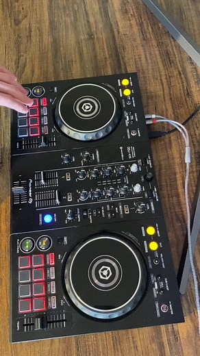 Dance Now: DJ Set Remixes and Mashups