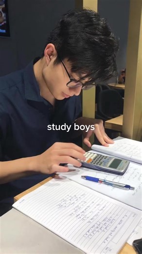 Study boys #studytok #studymotivation #student #university #motivation #grades #goodgrades #boy #studyboy #intelligent #academicvalidation #academy #academia